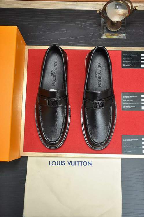 Picture of Louis Vuitton Shoes _SKULVsz38-45hnh062314592